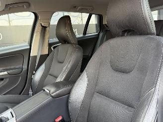 Volvo V-60 2.0 D2 Navi Clima PDC EURO-6 picture 8