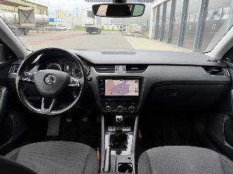 Skoda Octavia 1.6 TDI Navi Clima PDC Xenon picture 7