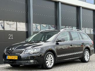 Skoda Superb 1.6 TDI Xenon Navi Clima PDC picture 1