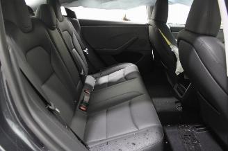 Tesla Model 3  picture 12