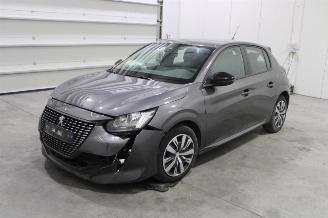 damaged passenger cars Peugeot 208  2023/9