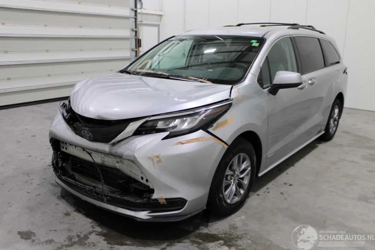 Toyota Sienna 