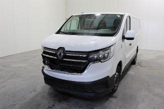 skadebil auto Renault Trafic  2025/1