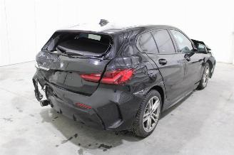 BMW 1-serie 118 picture 3