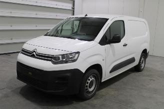 Damaged car Citroën Berlingo  2020/6