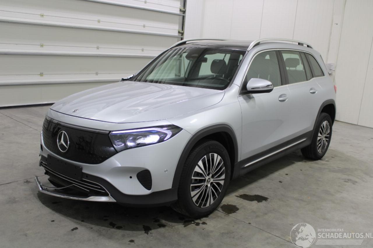 Mercedes EQB 