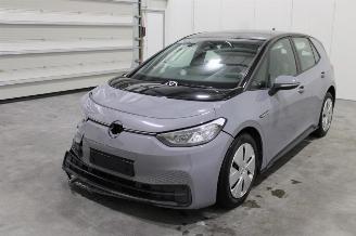 Vaurioauto  passenger cars Volkswagen ID.3  2021/7