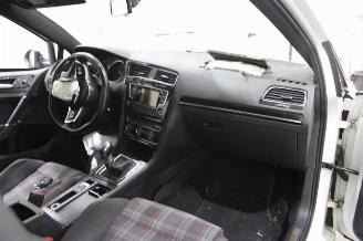 Volkswagen Golf  picture 20