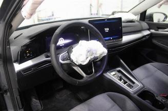 Volkswagen Golf  picture 8