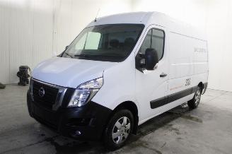 Vaurioauto  passenger cars Nissan Interstar  2024/5