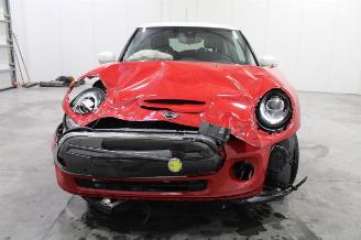 Mini Cooper SE picture 6