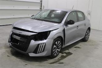 Vaurioauto  passenger cars Peugeot 208  2024/10