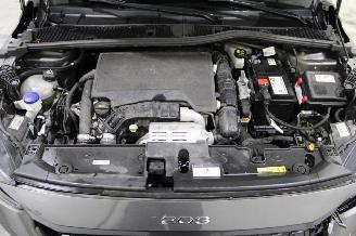 Peugeot 208  picture 16