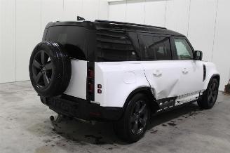 Land Rover Defender  picture 3