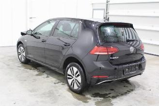 Volkswagen Golf  picture 4