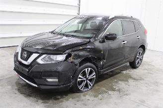 Damaged car Nissan X-Trail  2021/11