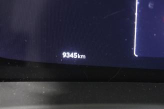 Toyota C-HR  picture 12