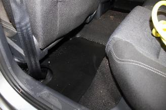 Volkswagen Passat  picture 17