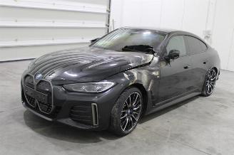 Voiture accidenté BMW i4  2023/4