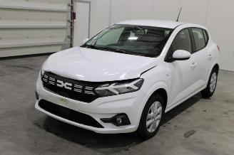 damaged passenger cars Dacia Sandero  2023/5