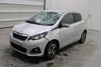 Schadeauto Peugeot 108  2020/3