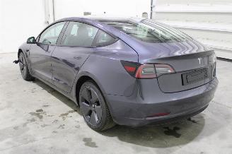 Tesla Model 3  picture 4