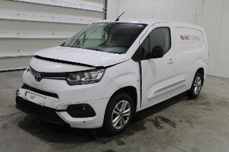 Schadeauto Toyota ProAce CITY 2023/2