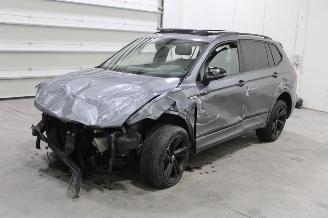 Unfallwagen Volkswagen Tiguan  2023/11