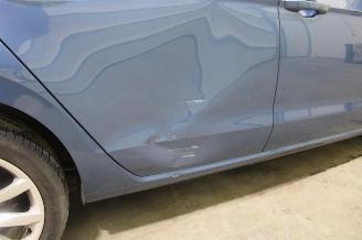 Volkswagen Golf  picture 9