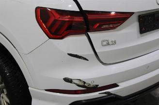 Audi Q3  picture 16