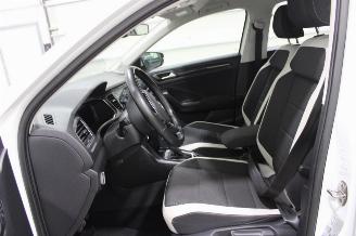 Volkswagen T-Roc  picture 11