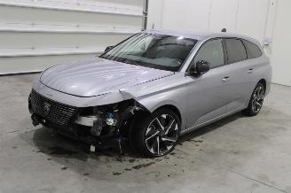 Damaged car Peugeot 308  2025/5