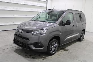 skadebil auto Toyota ProAce CITY 2024/1