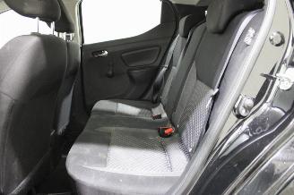 Nissan Micra  picture 11