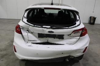 Ford Fiesta  picture 7