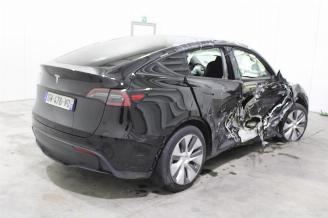 Tesla Model Y  picture 3