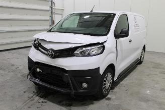 uszkodzony samochody osobowe Toyota ProAce  2022/12