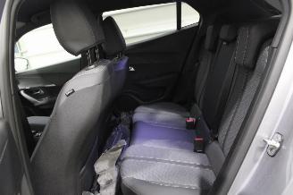 Peugeot 2008  picture 11