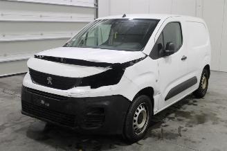 damaged passenger cars Peugeot Partner  2019/12