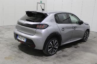 Peugeot 208  picture 3