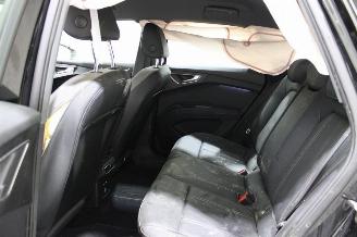 Audi Q4 e-tron picture 12