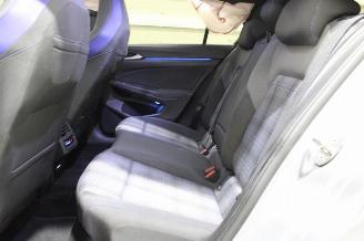 Volkswagen Golf  picture 10