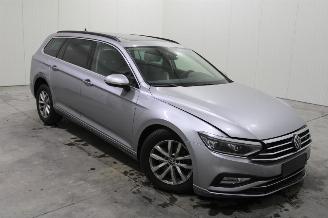 Volkswagen Passat  picture 2