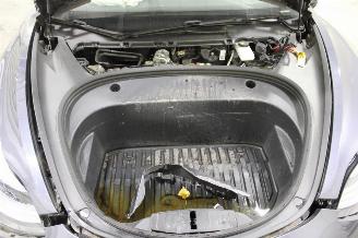 Tesla Model 3  picture 13