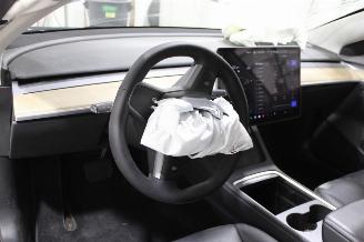 Tesla Model 3  picture 8