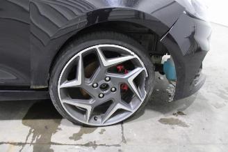 Ford Fiesta  picture 7