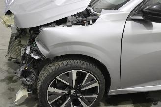 Peugeot 208  picture 5