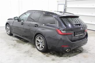 BMW 3-serie 320 picture 4