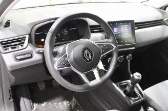 Renault Clio  picture 9
