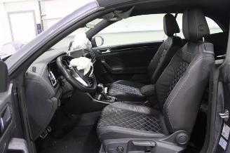 Volkswagen T-Roc  picture 10